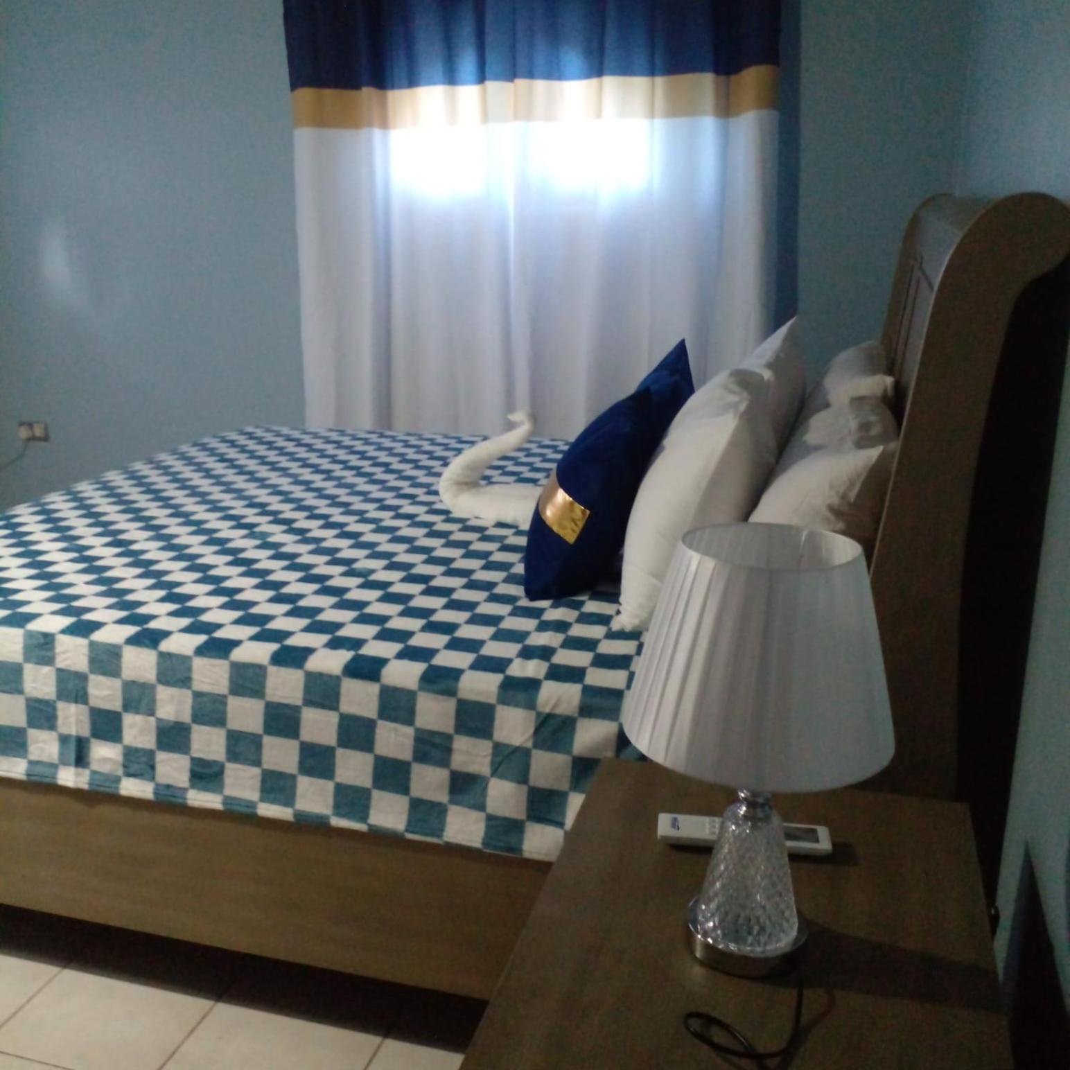 Czar'S Citadel-2 Bedroom Apt 23E At Columbus Heights Ocho Rios Exteriör bild